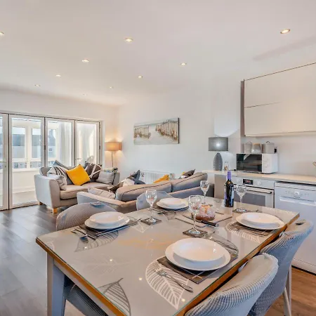 Harbourside House -